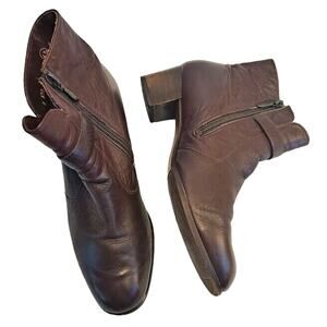 Leather Ankle Boots Wine Vintage Womens Size 6.5  Maroon 1.75" Heel Zip  Brown
